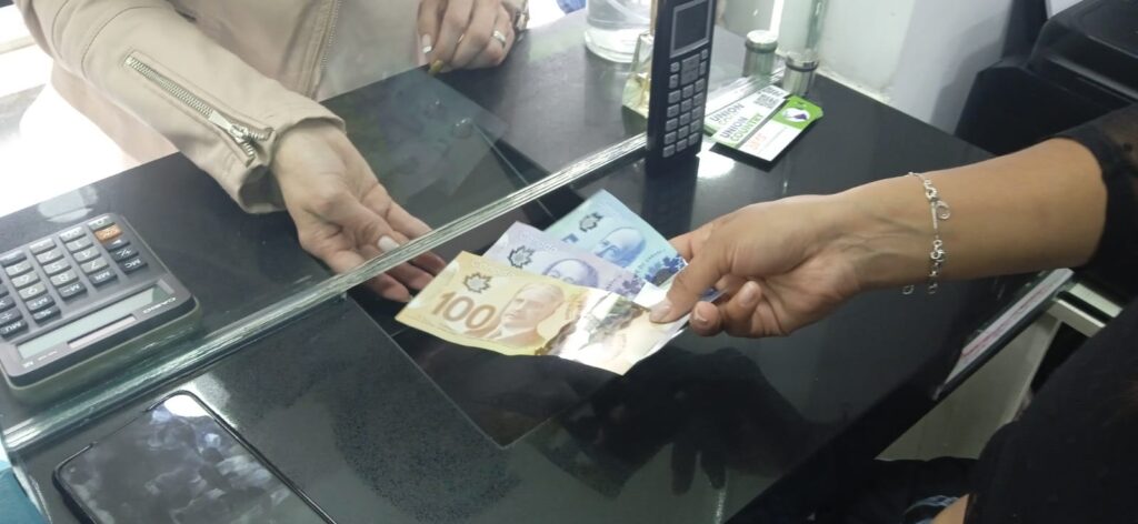 cambio dolar canadiense